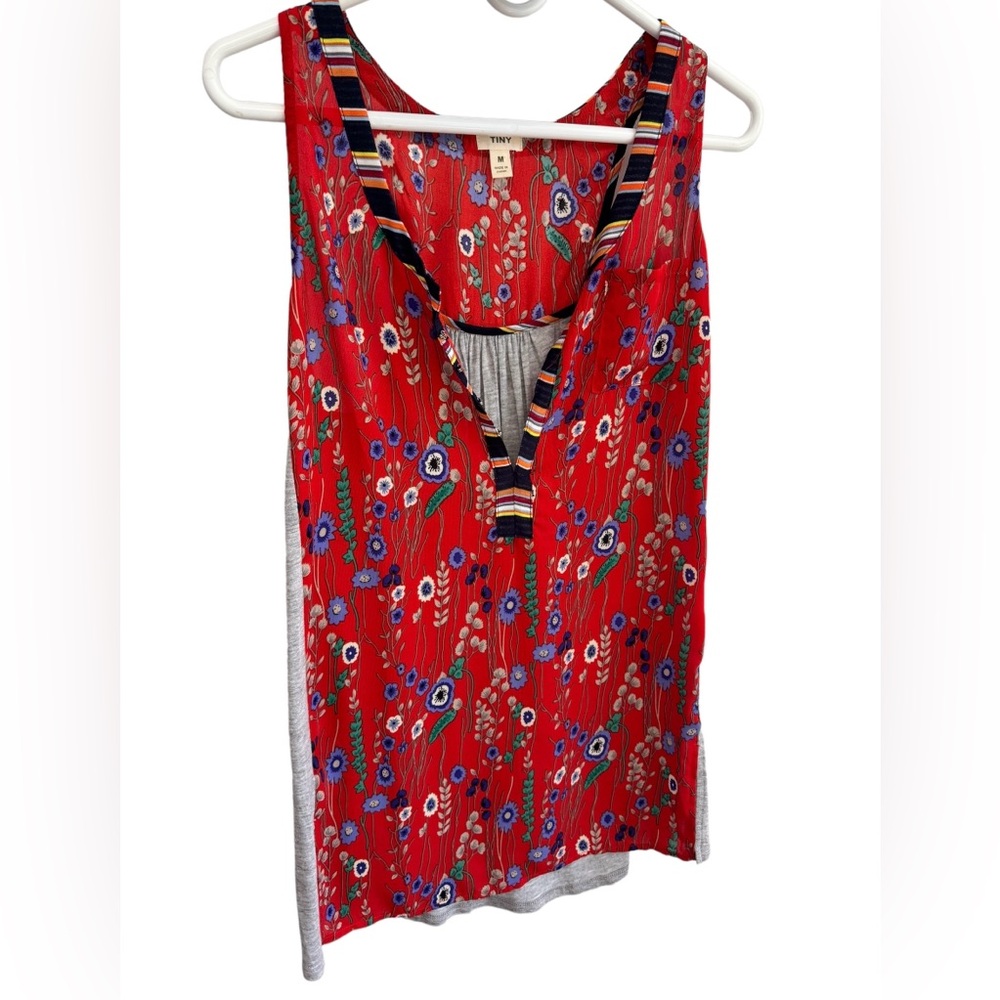 Anthropologie Tiny Zuma Red Floral Print Sleeveless Tunic Top Size Medium